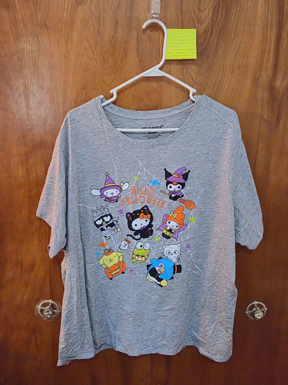 Hello Kitty & Friends Halloween Graphic Tee | Women's Plus Size 4X (28W–30W) | S